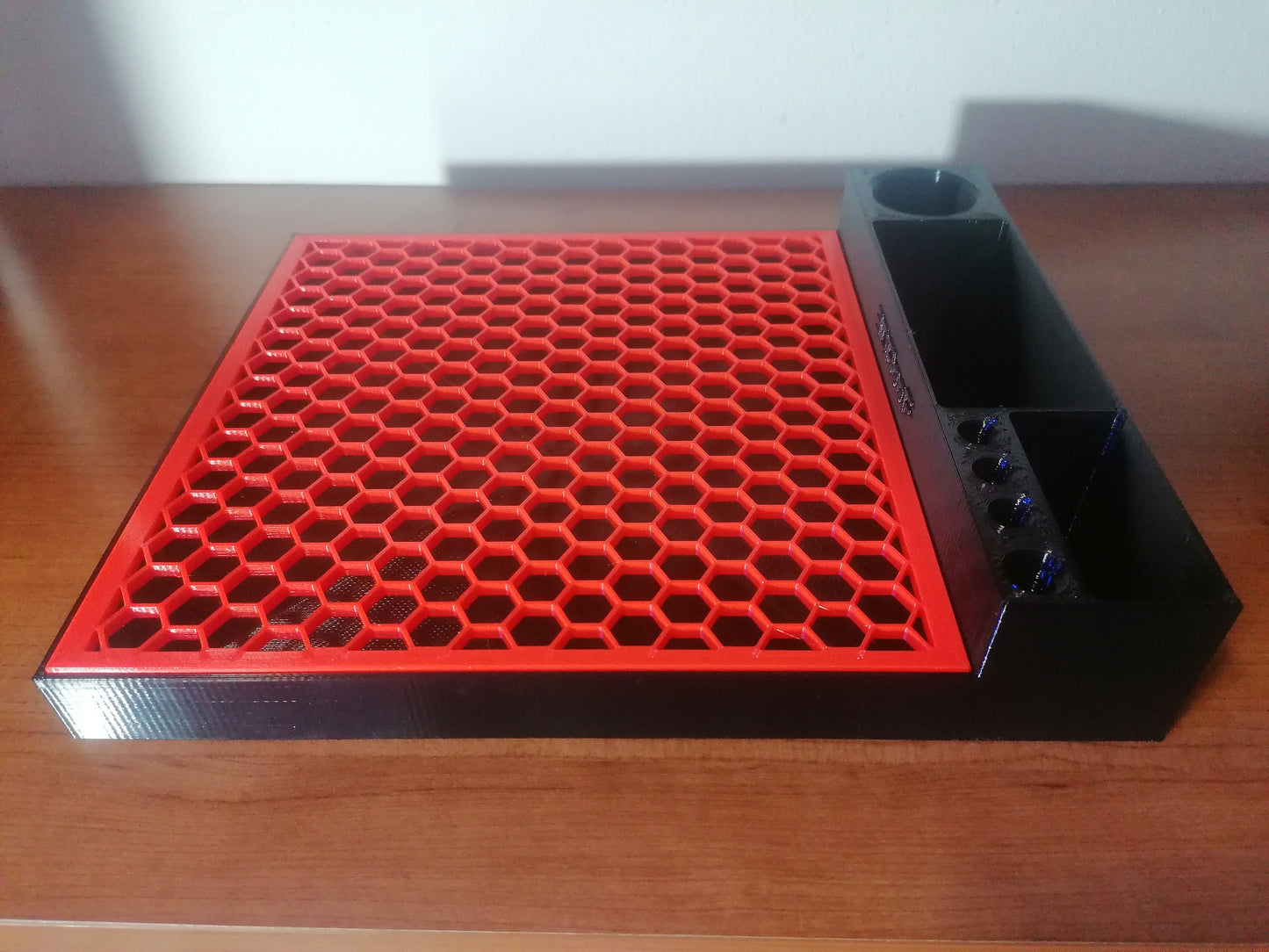 Frag Factory Pro Support table
